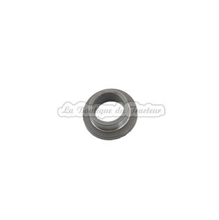 Water pump ring for SOM20D tractors. Replaces the OEM number: 562996.