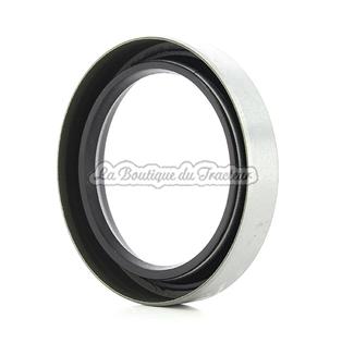 MF35 halfshaft inner seal 195678M1